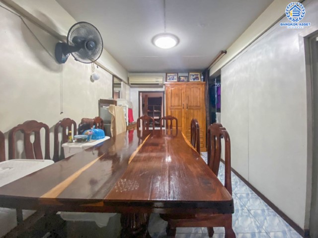 *****อาคารพาณิชย์มือสองย่านกรุงเทพฯ ม. ปิ่นเกล้านำโชค บรมราชชนนี 72 บนเนื้อที่ 18 ตร.ว. ฟังก์ชันจัดเต็ม 4 ห้องนอน 3 ห้องน้ำ อาคารพาณิชย์ทำเลดี ติดถ.บรมราชชนนี เชื่อมต่อถ.กาญจนาภิเษก กิจการส่วนตัวก็ดี โฮมออฟฟิศก็เยี่ยม รีบจองเลย!